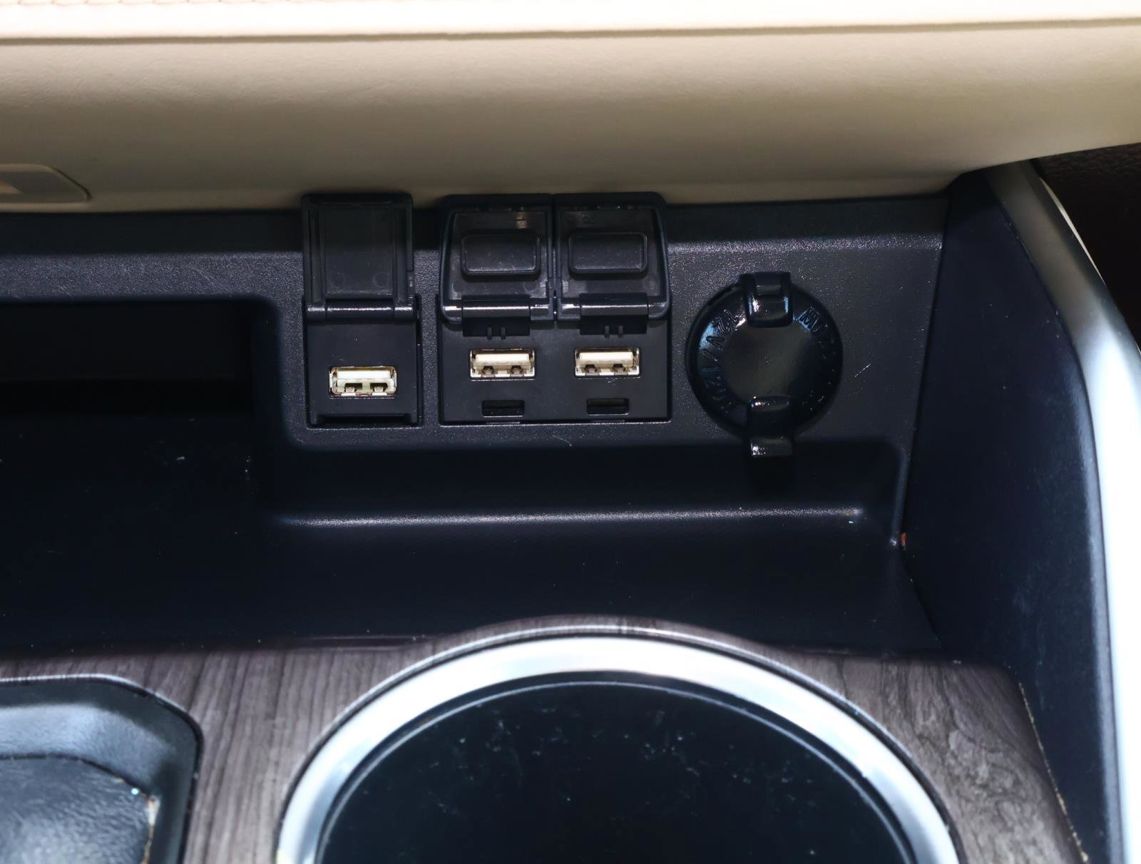 Used 2021 Toyota Highlander Platinum image 30