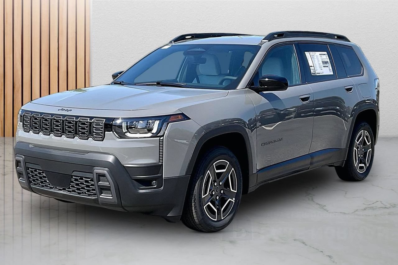 New 2026 Jeep Cherokee Laredo AWD/4WD image 4