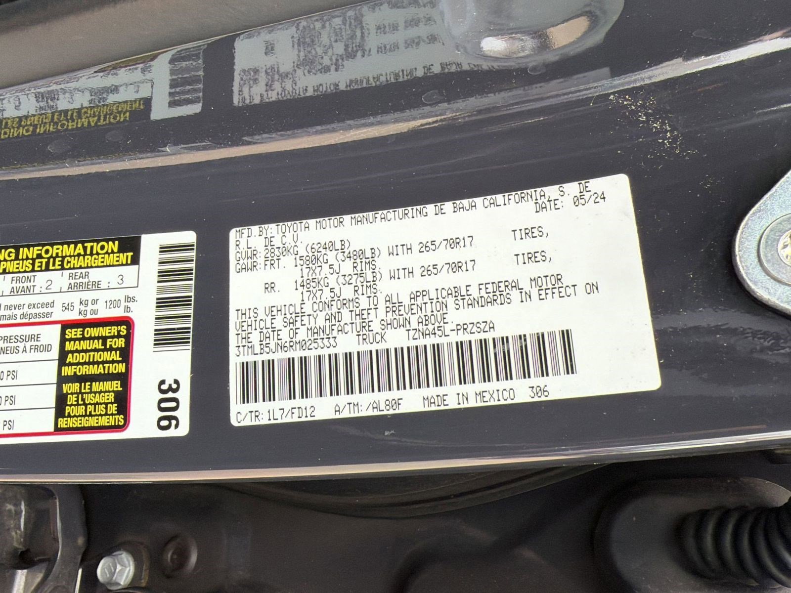 Used 2024 Toyota Tacoma TRD Off-Road AWD/4WD image 20