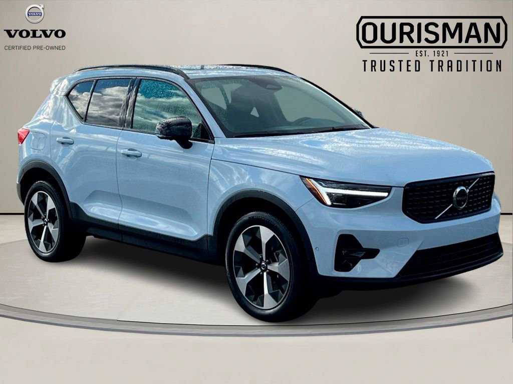 Used 2026 Volvo XC40 B5 Plus w/ Protection Package Premier