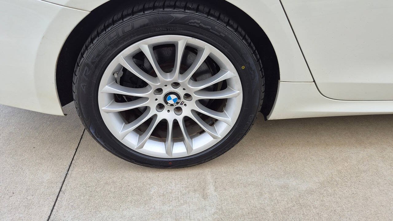 Used 2015 BMW 535i Gran Turismo xDrive AWD/4WD image 28