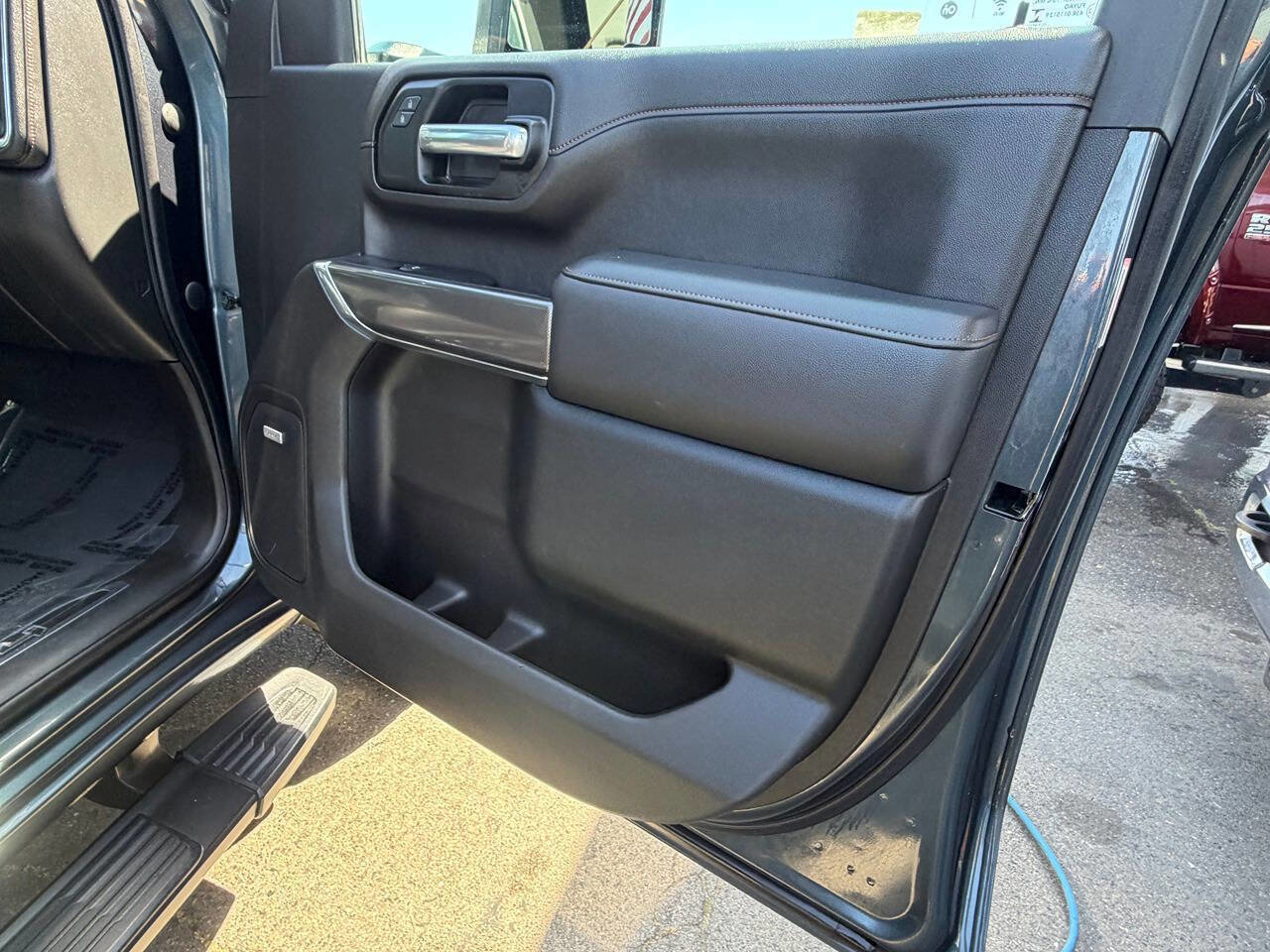 Used 2020 GMC Sierra 3500 AT4 w/ AT4 Premium Package image 28