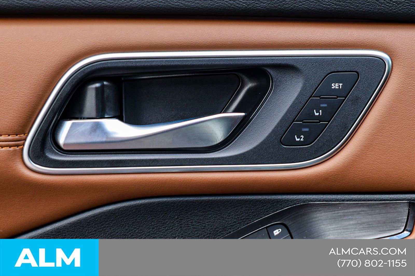 Used 2025 Nissan Rogue Platinum w/ Tech Package FWD image 42