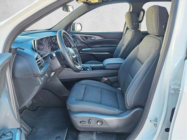 New 2026 Chevrolet Traverse LT w/ Sun and Wheel Package image 15