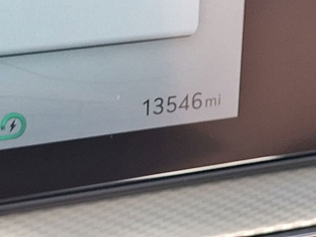 Used 2025 Genesis GV60 RWD image 13