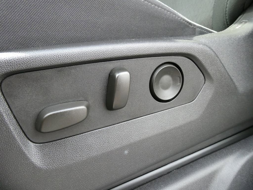 Certified 2025 Chevrolet Silverado 1500 Custom w/ Turbomax Blackout Package image 25