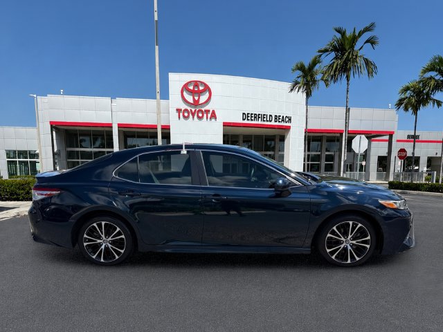 Used 2019 Toyota Camry SE FWD image 8