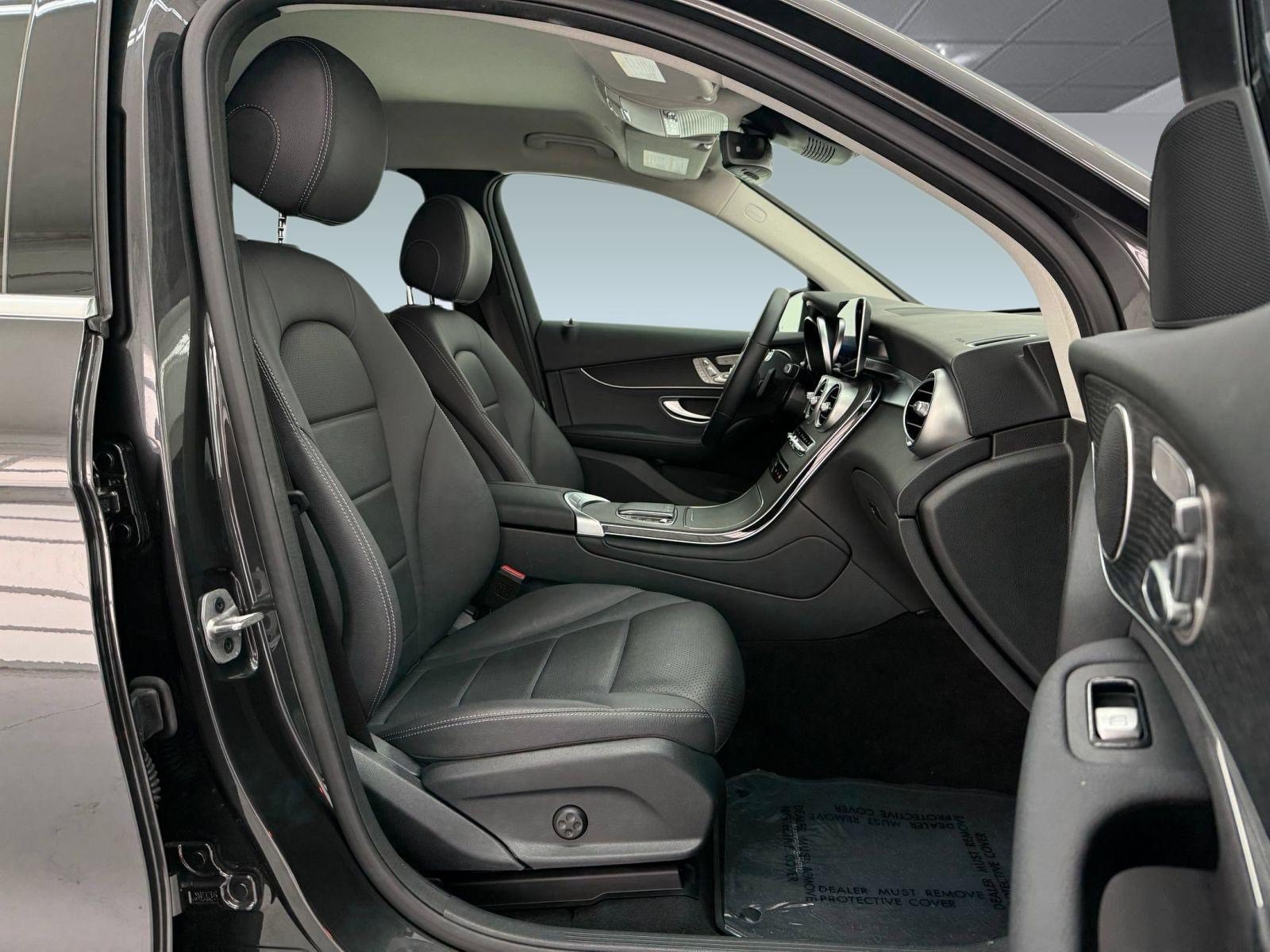 Used 2022 Mercedes-Benz GLC 300 image 22