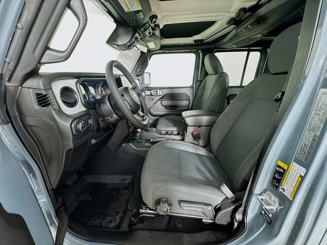 New 2026 Jeep Gladiator Sport AWD/4WD image 23