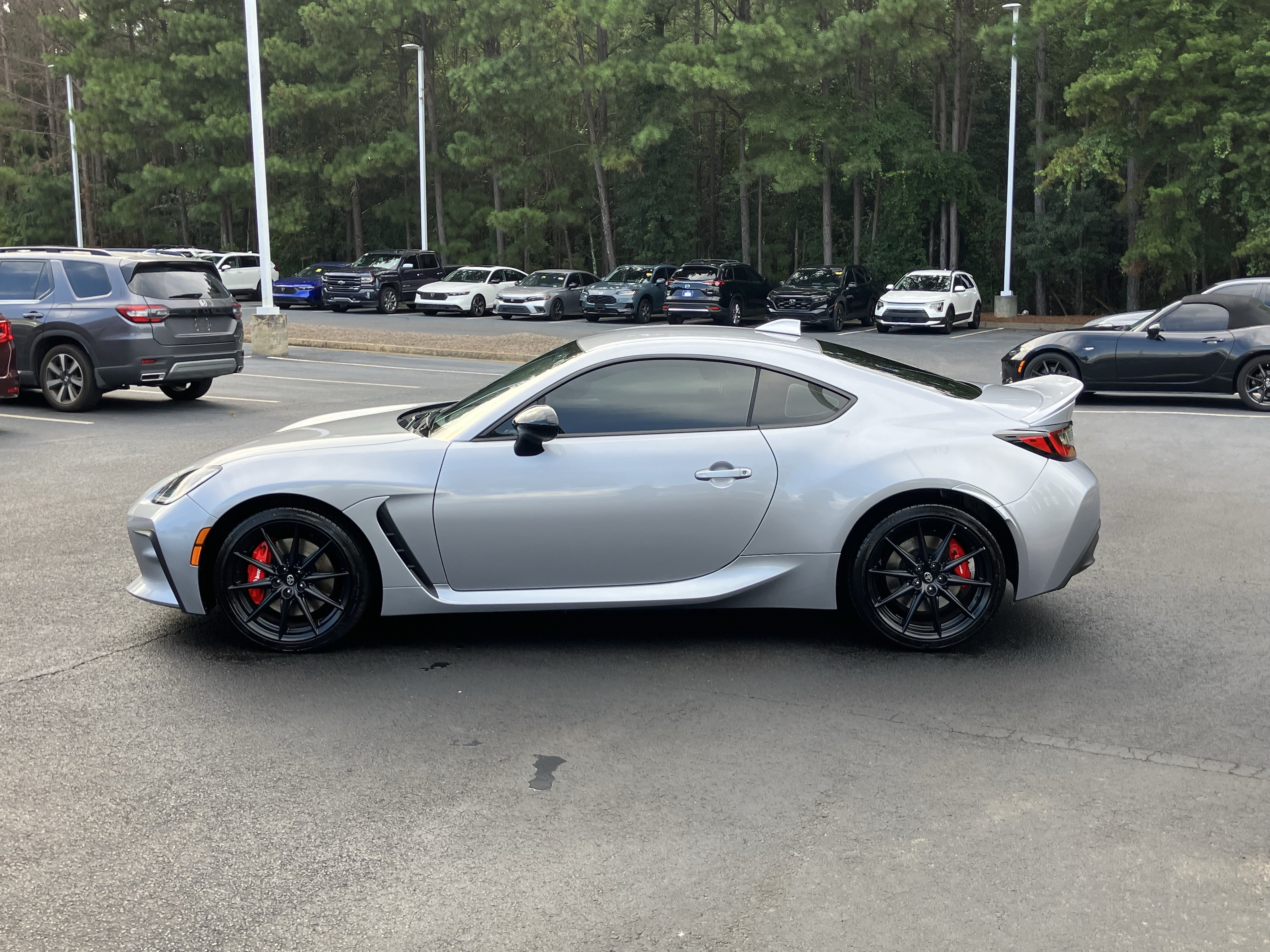 Used 2025 Toyota GR86 Premium w/ Performance Package RWD image 7
