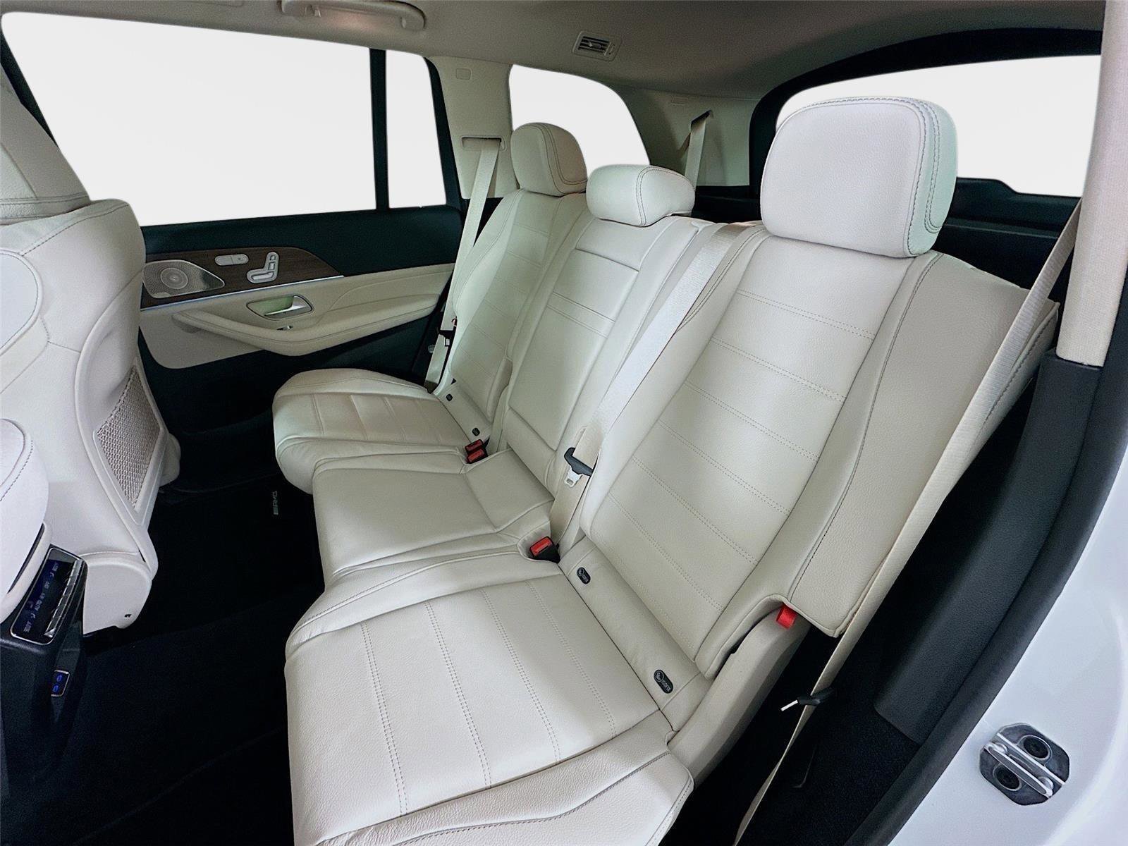 Certified 2026 Mercedes-Benz GLS 450 4MATIC image 32