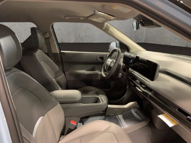 New 2027 Kia EV3 Wind FWD image 9