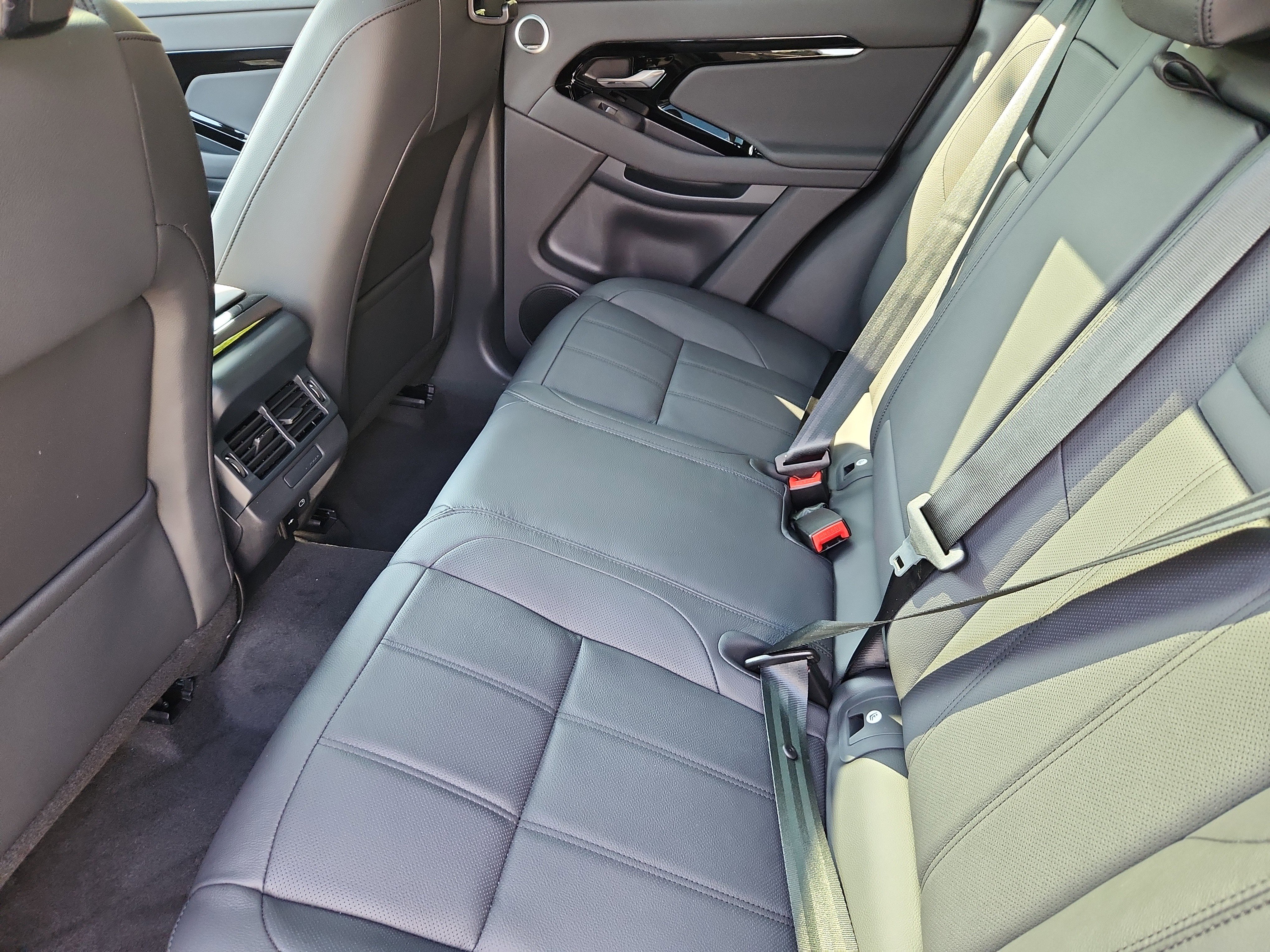 New 2026 Land Rover Range Rover Evoque S image 5