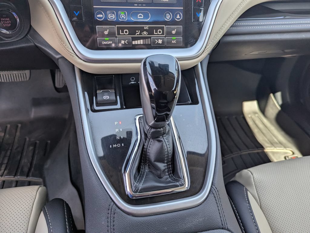 Used 2024 Subaru Outback Limited AWD/4WD image 19