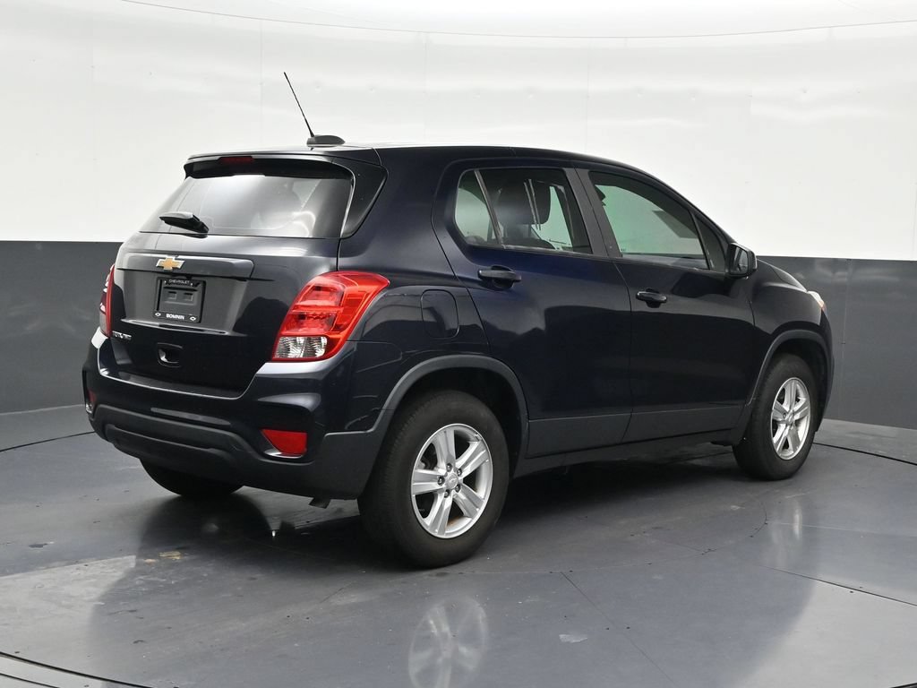 Used 2022 Chevrolet Trax LS AWD/4WD image 5