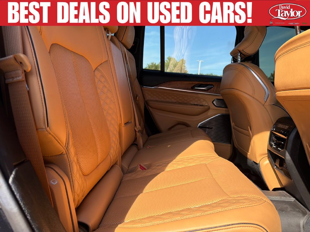 Used 2022 Jeep Grand Cherokee Summit AWD/4WD image 42