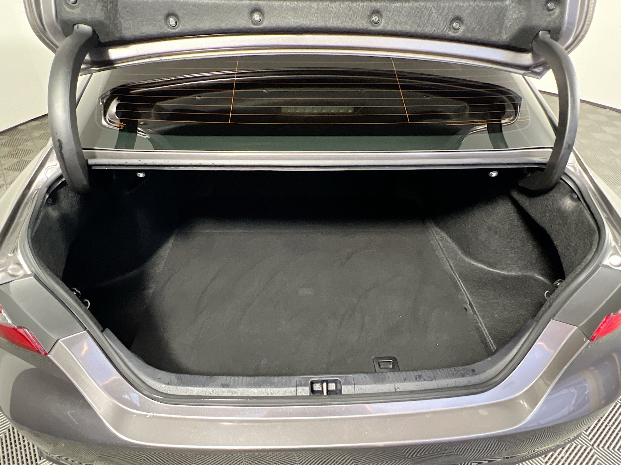 Used 2024 Toyota Camry SE FWD image 32