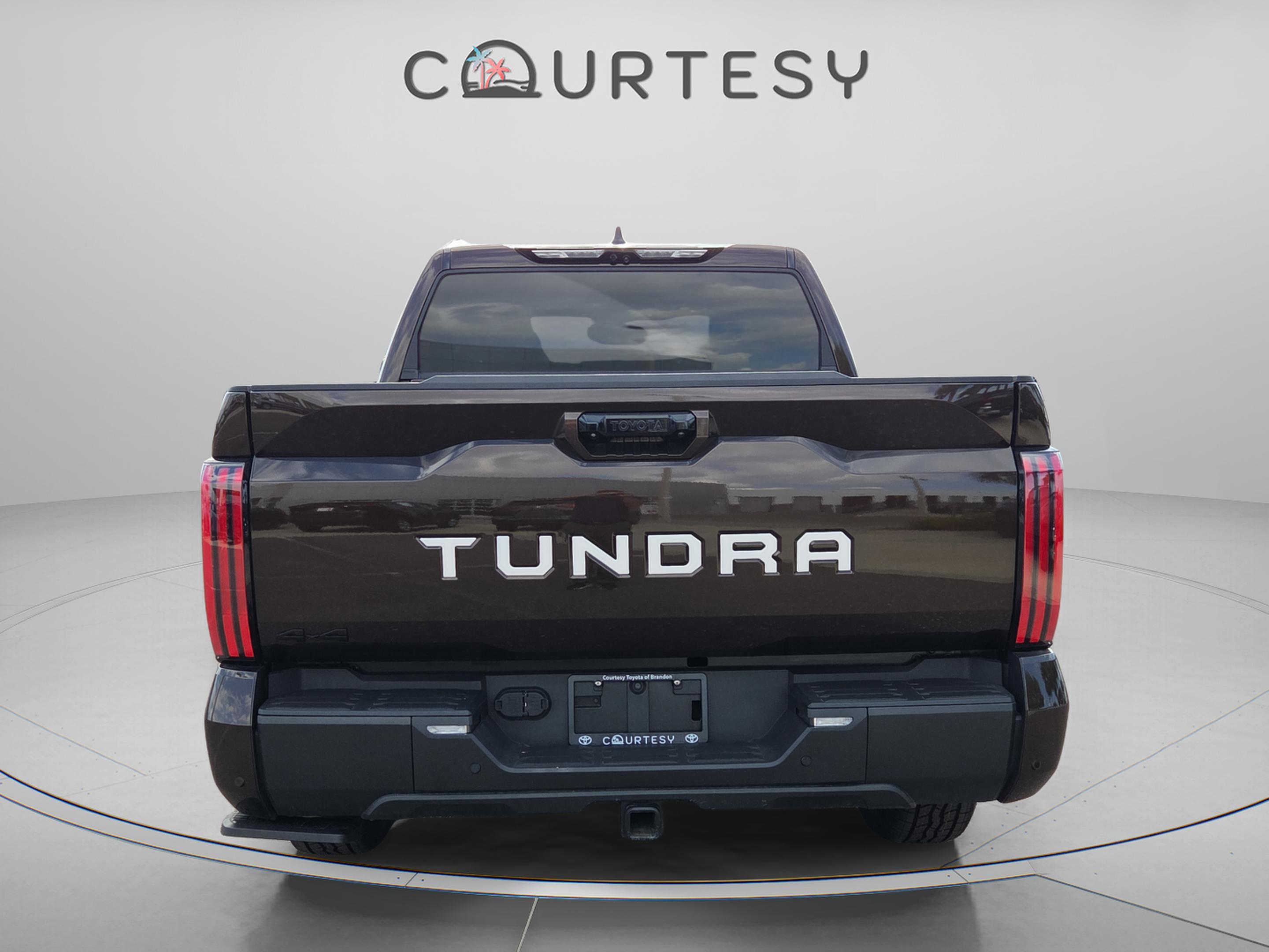 Used 2025 Toyota Tundra Limited w/ TRD Off-Road Package image 5