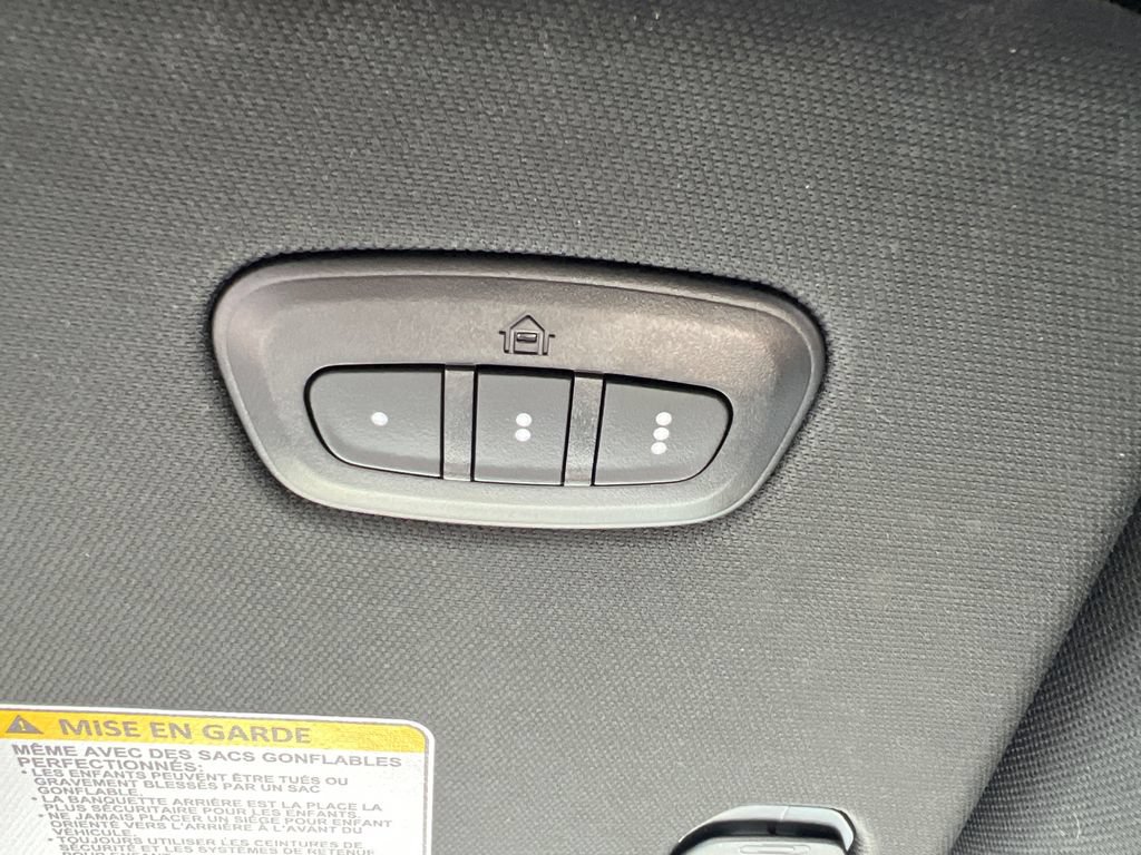Used 2023 RAM 1500 Laramie AWD/4WD image 34