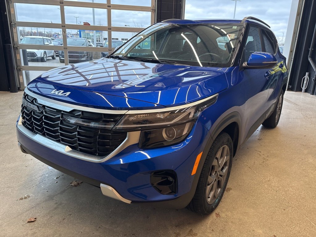 Certified 2024 Kia Seltos S image 5