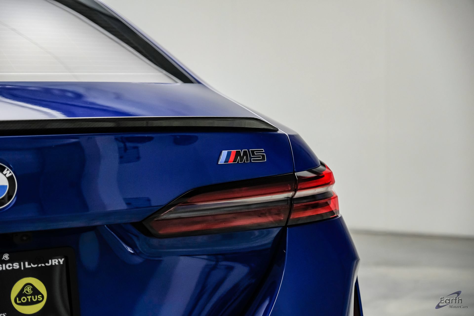 Used 2025 BMW M5 w/ Carbon Package AWD/4WD image 15