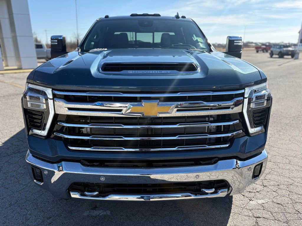 New 2026 Chevrolet Silverado 3500 LTZ w/ LTZ Convenience Package image 2