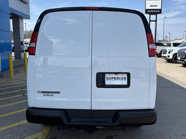 New 2025 Chevrolet Express 2500 image 4