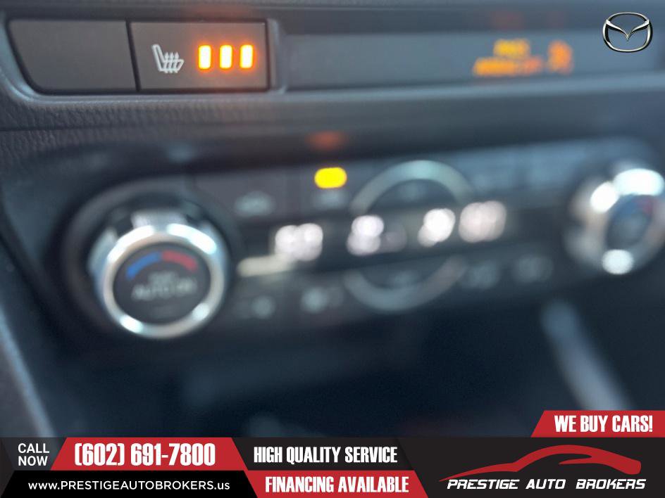 Used 2018 MAZDA MAZDA3 Touring FWD image 18