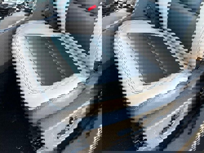 Used 2024 Ford Bronco Wildtrak image 9