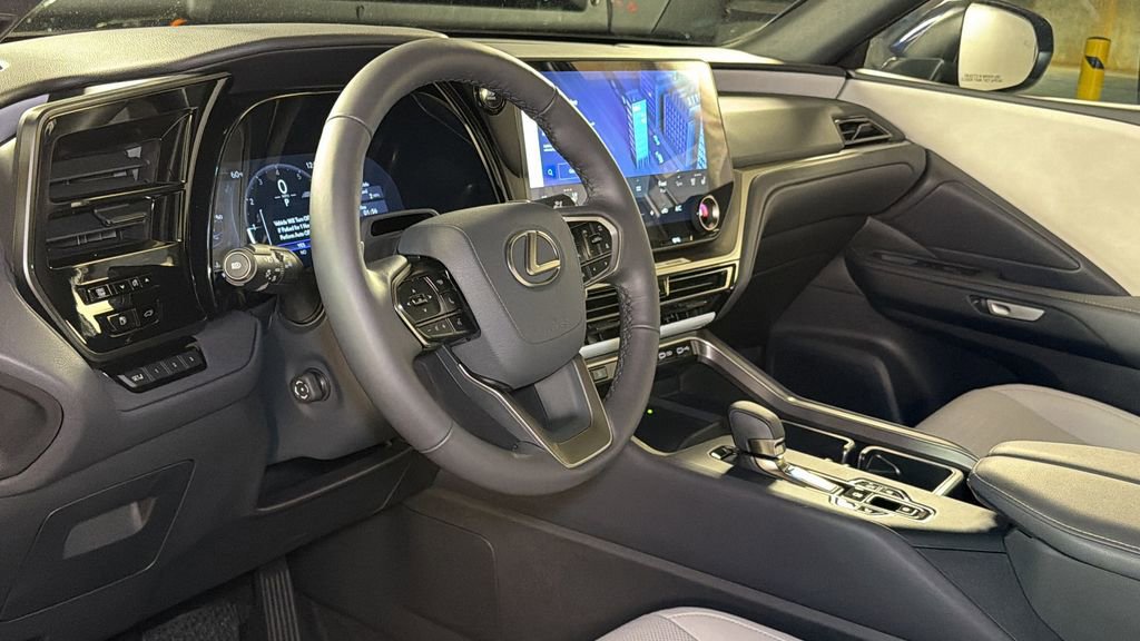 Used 2025 Lexus TX 350 AWD w/ Technology Package image 25