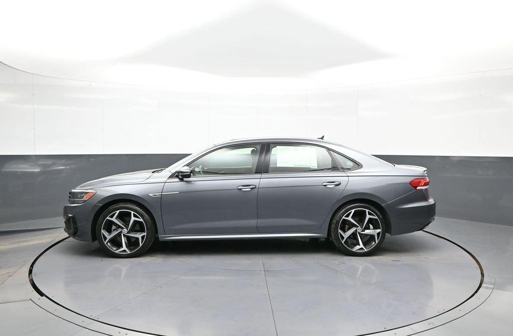 Used 2021 Volkswagen Passat 2.0T R-Line image 9