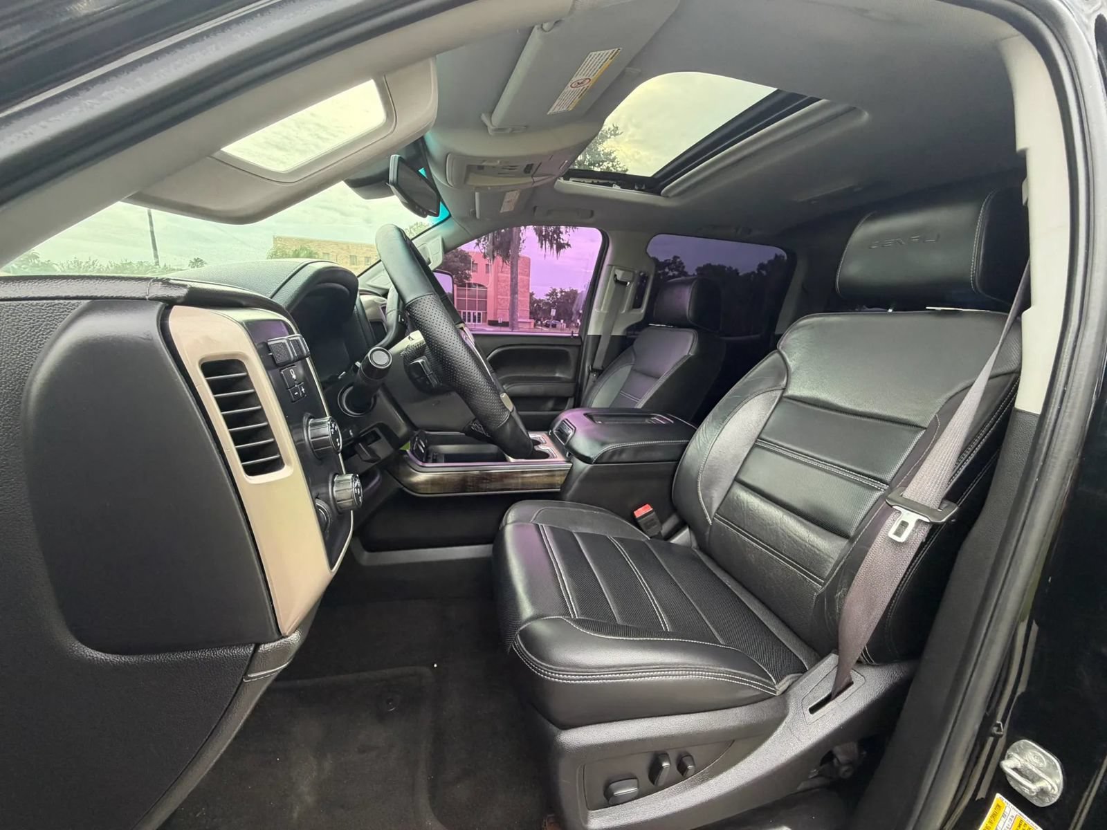 Used 2016 GMC Sierra 2500 Denali w/ Duramax Plus Package AWD/4WD image 19