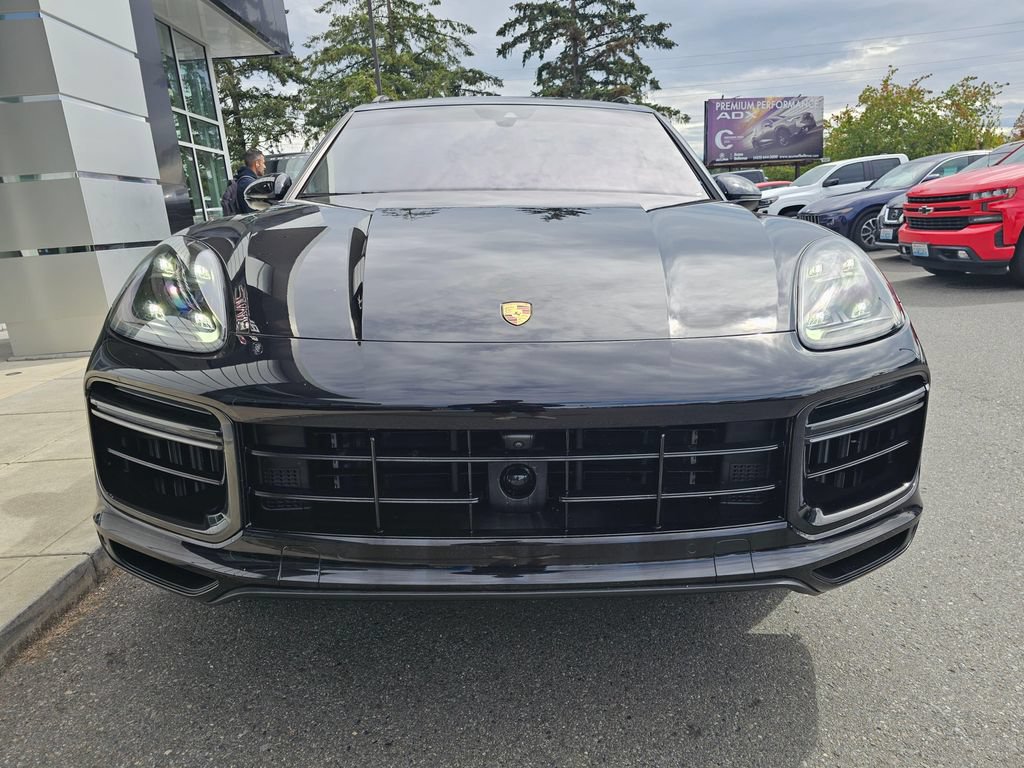 Used 2021 Porsche Cayenne Turbo S AWD/4WD image 2