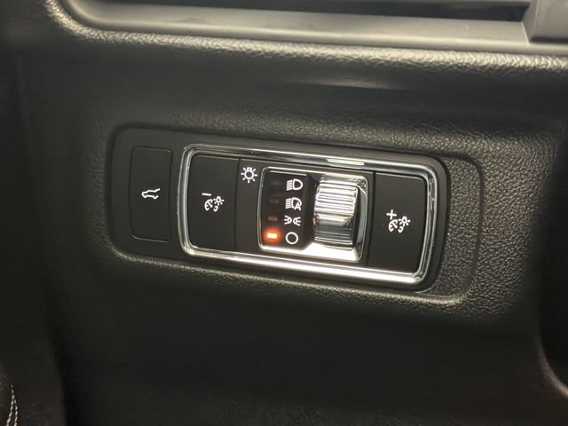 Used 2026 Lincoln Corsair Reserve FWD image 18