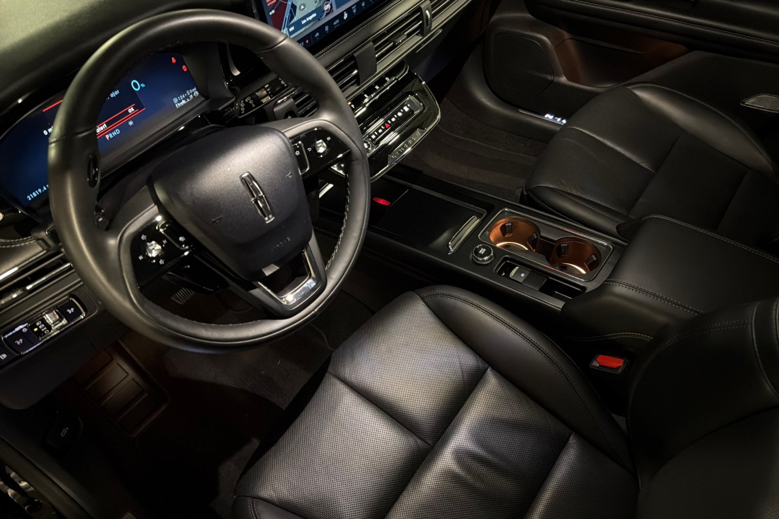 Used 2024 Lincoln Corsair Grand Touring AWD/4WD image 9