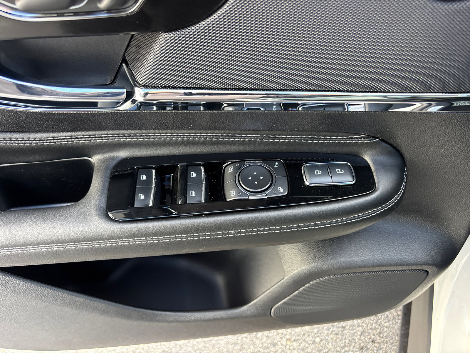 New 2026 Lincoln Corsair Reserve image 13