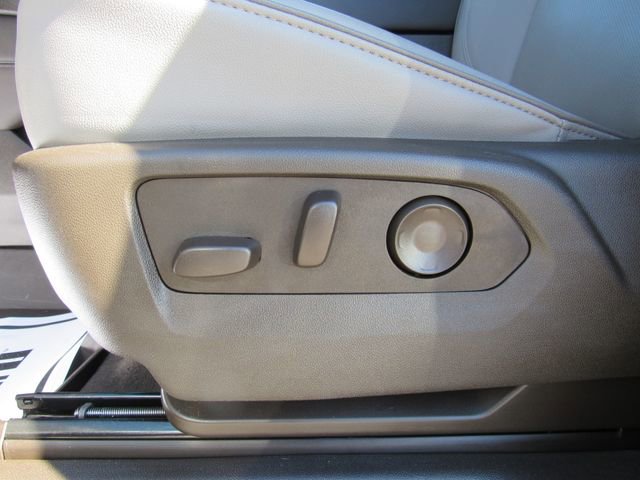 Certified 2025 GMC Yukon XL Elevation w/ Elevation Premium Package image 16