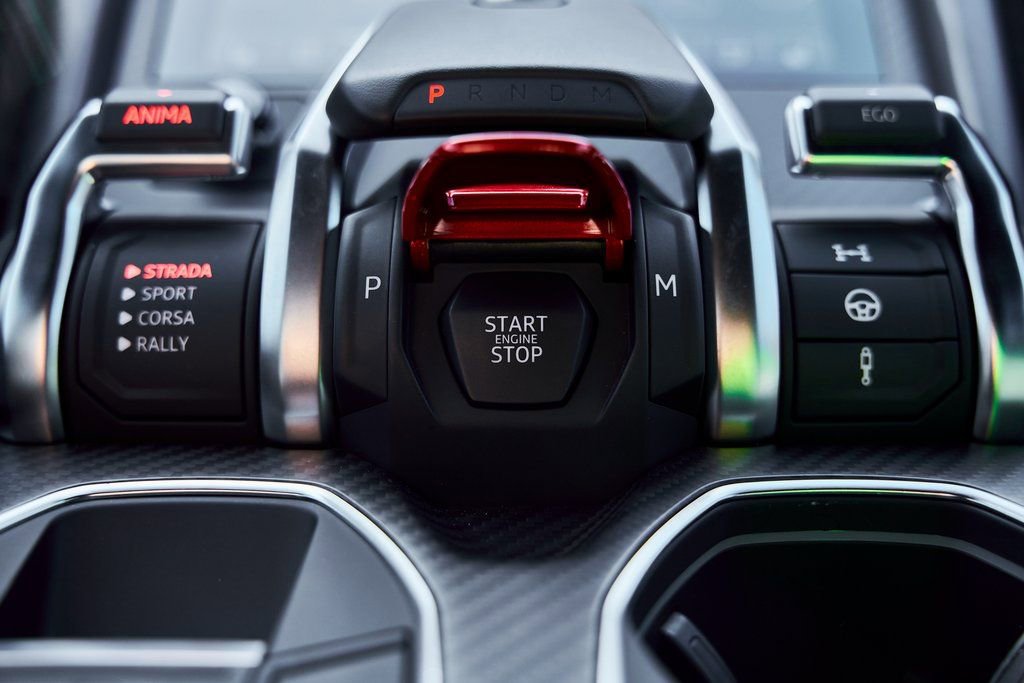 Used 2024 Lamborghini Urus Performante image 80