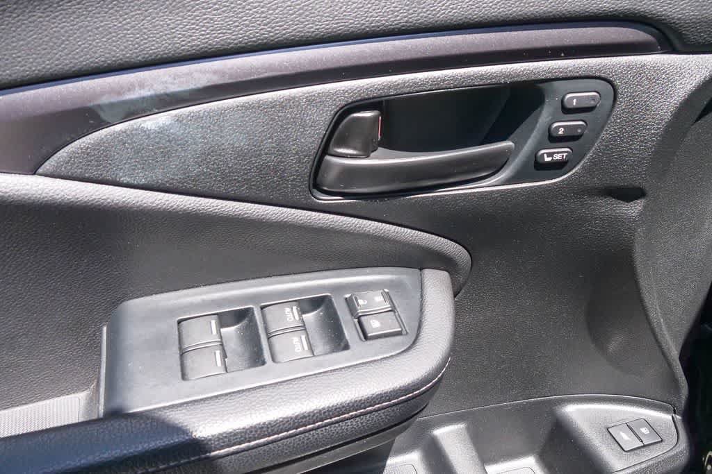 Used 2023 Honda Passport EX-L image 18