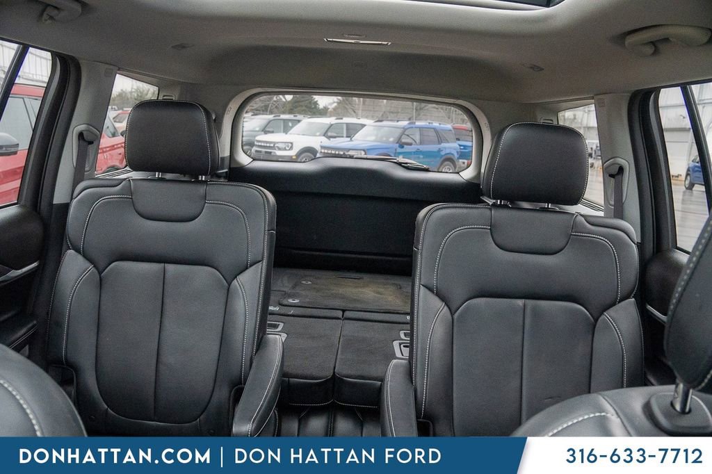 Used 2021 Jeep Grand Cherokee L Limited image 15