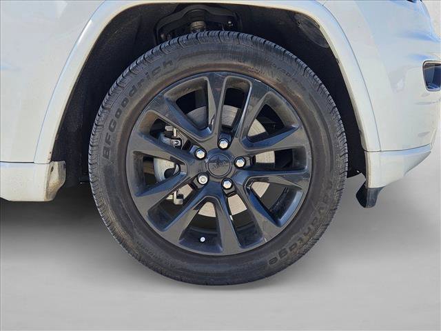 Used 2021 Jeep Grand Cherokee Laredo X image 23