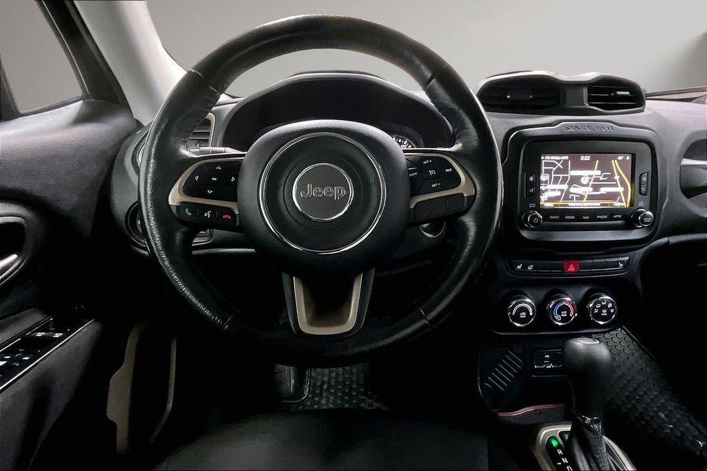 Used 2017 Jeep Renegade Latitude image 9