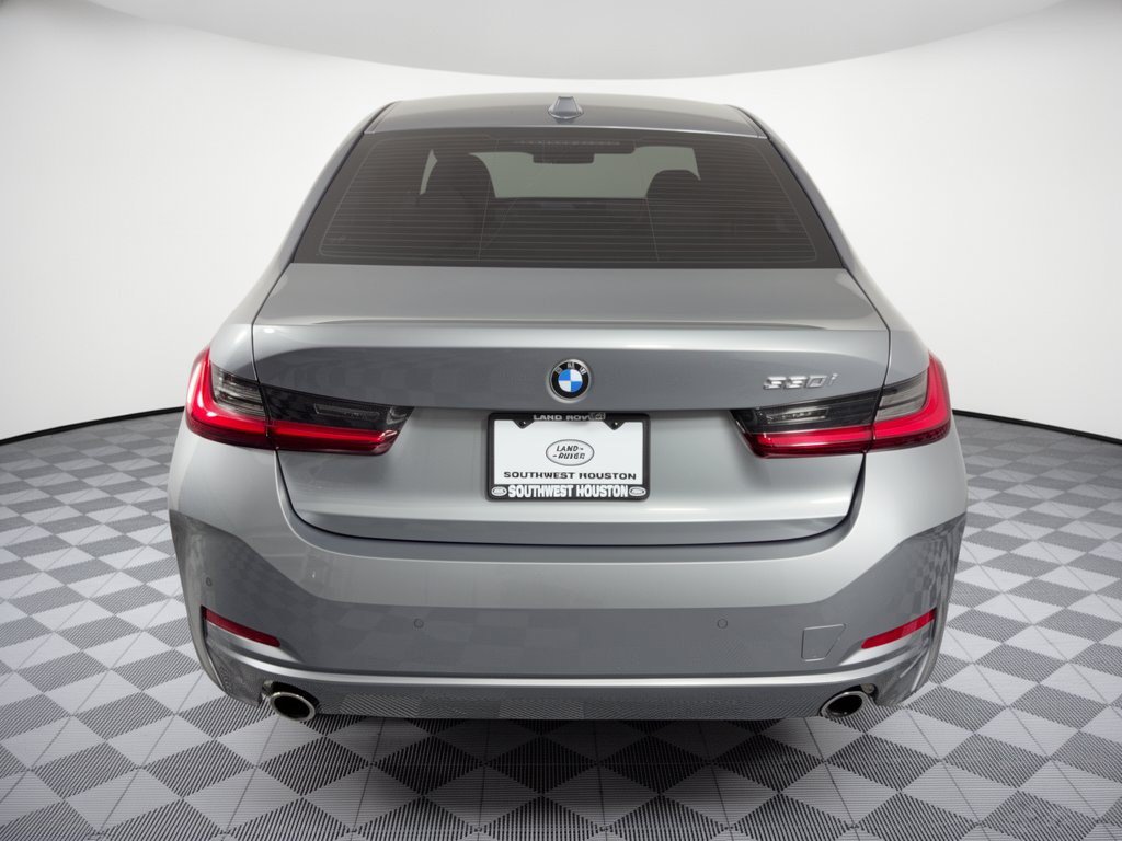 Used 2024 BMW 330i Sedan w/ Convenience Package RWD image 11