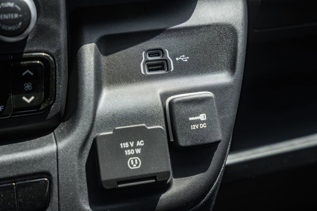 New 2025 RAM ProMaster 3500 w/ Quick Order Package 22G SLT image 22