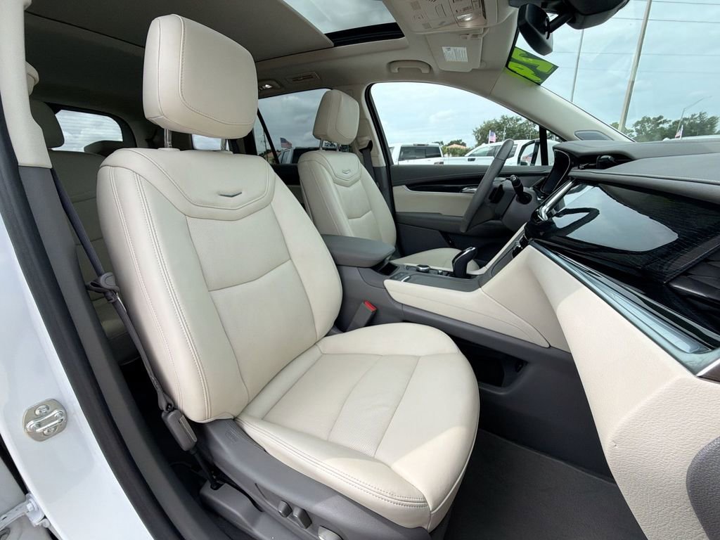 Used 2024 Cadillac XT6 Premium Luxury w/ LPO, Floor Liner Package AWD/4WD image 12