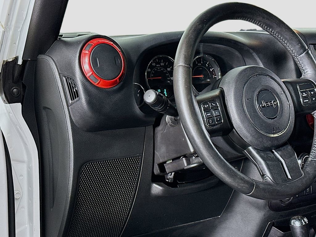 Used 2015 Jeep Wrangler Sport image 11
