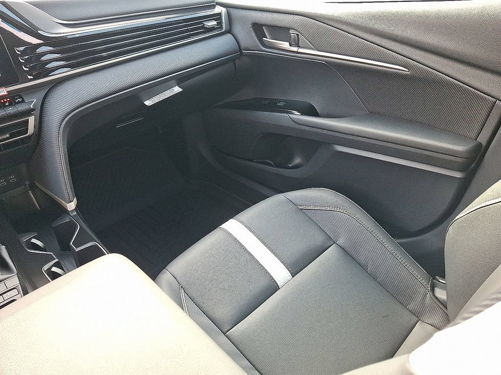 New 2026 Toyota Camry SE FWD image 14