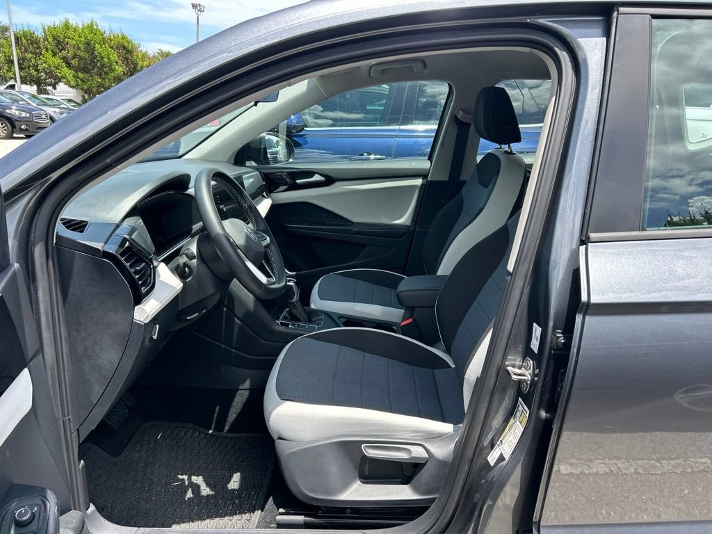 Certified 2025 Volkswagen Taos S FWD image 15