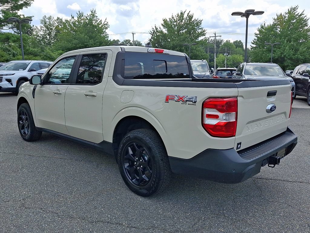 Used 2024 Ford Maverick Lariat w/ FX4 Off-Road Package AWD/4WD image 4