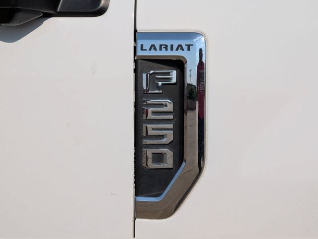 Used 2019 Ford F250 Lariat w/ Chrome Package AWD/4WD image 10